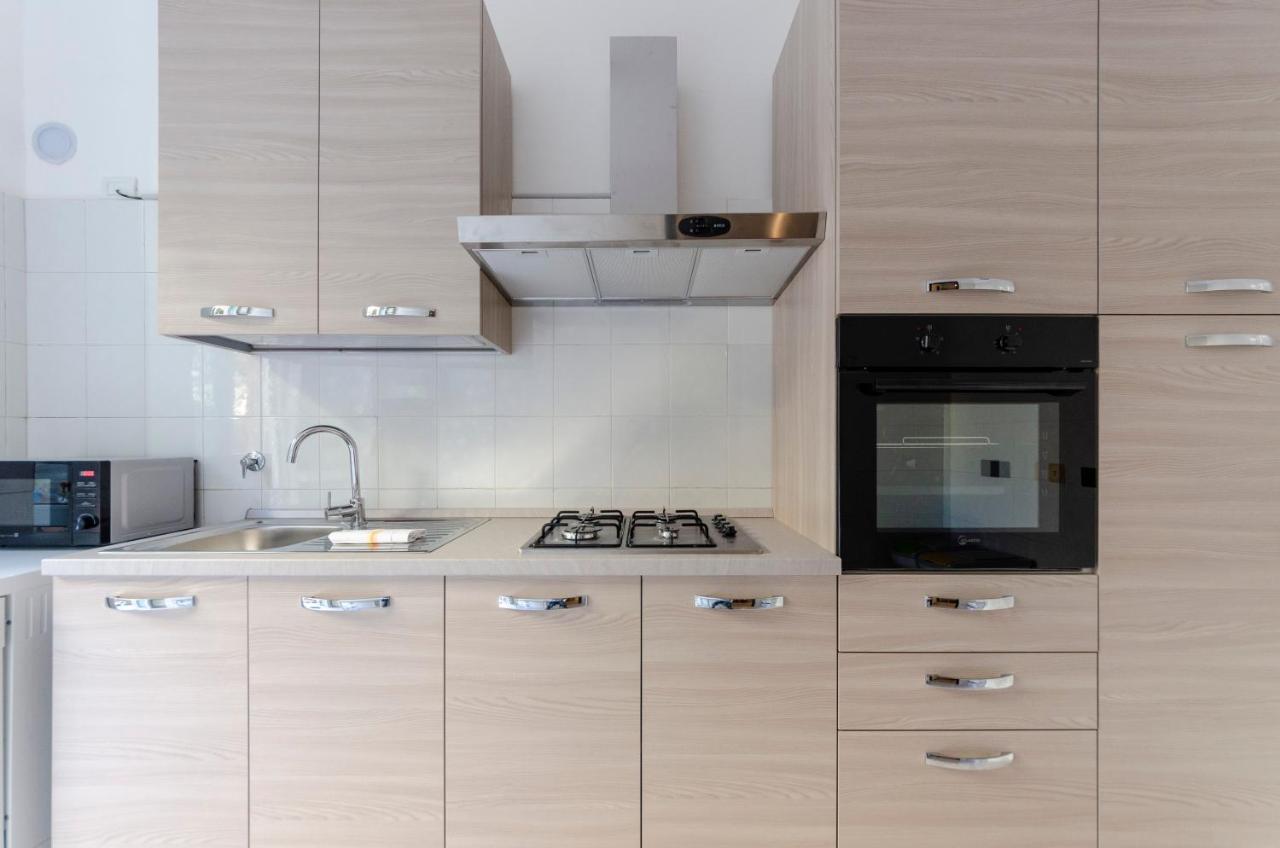 Altido Modern Flat For 6 In The Heart Of Genova Foce Apartment Exterior photo